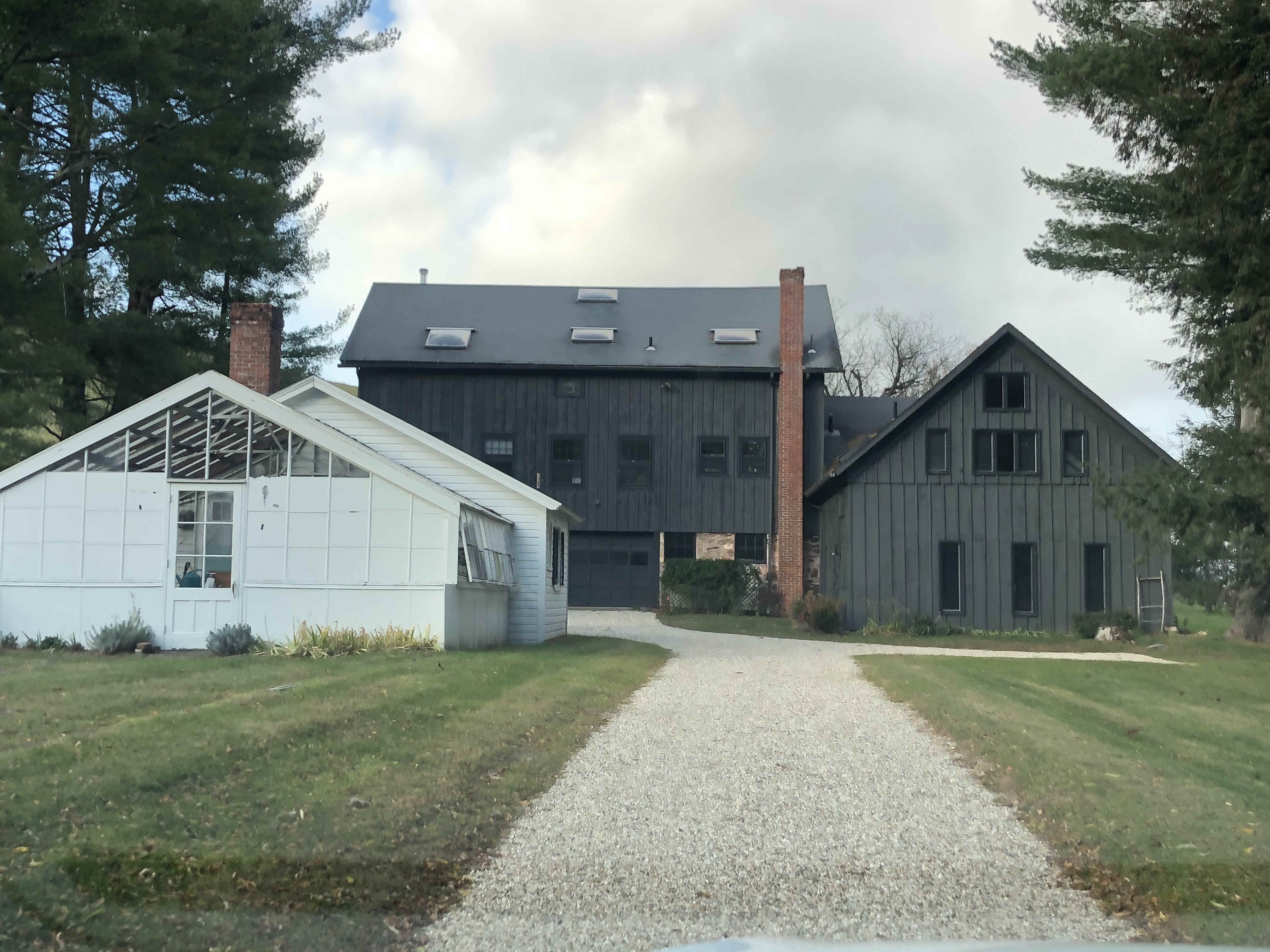 Building photograph for 122 WILDCAT HOLLOW ROAD